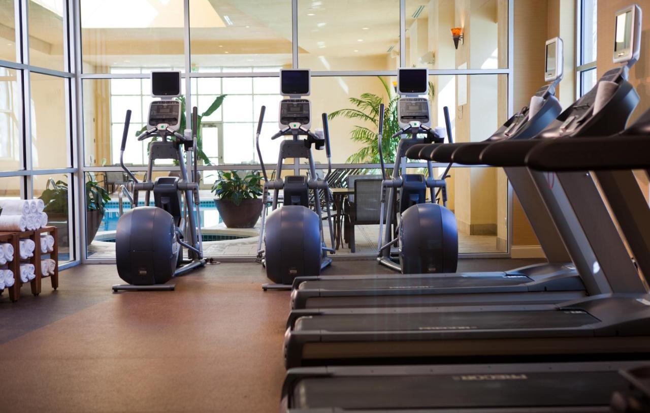 Wyndham Grand Downtown 4*