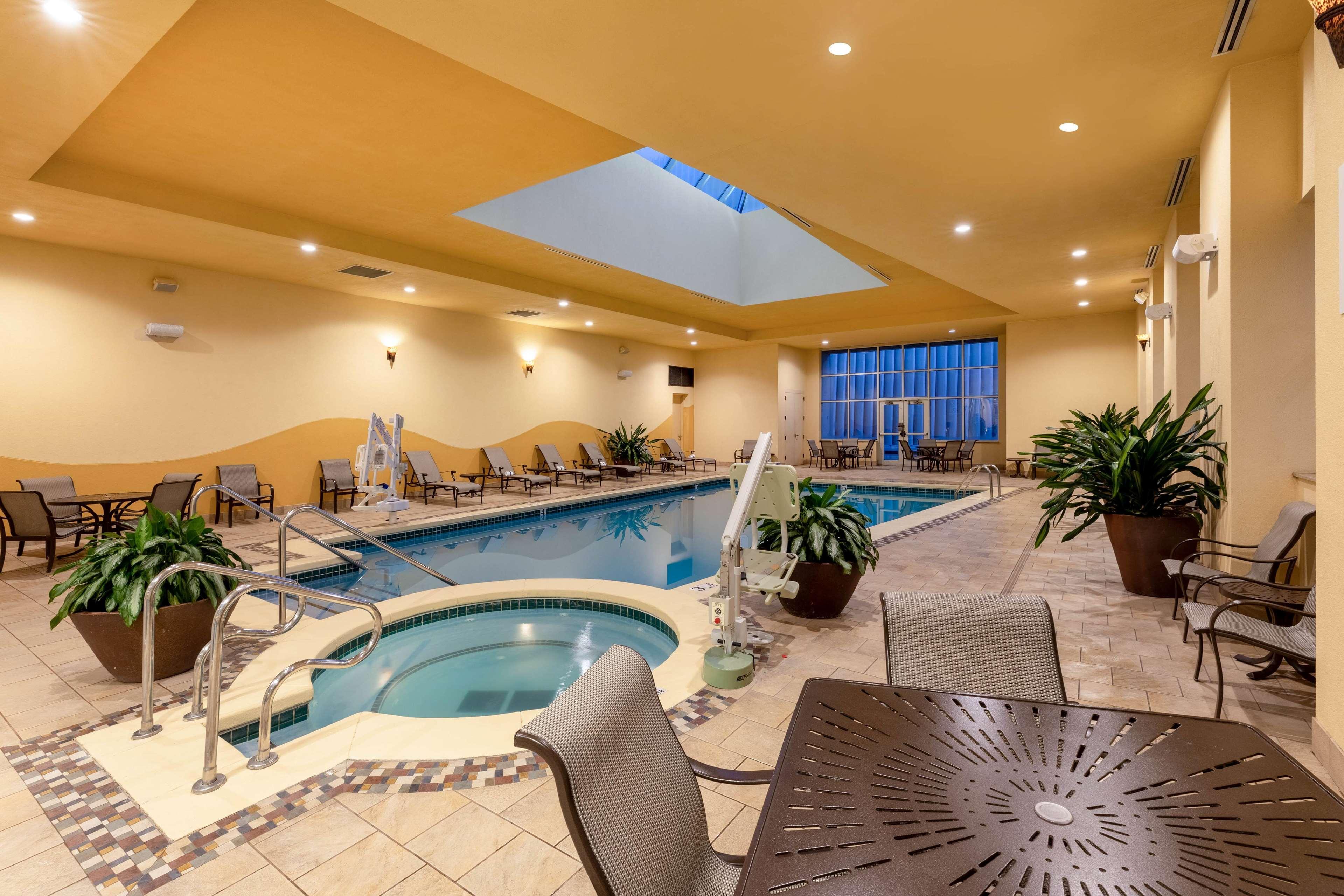 Wyndham Grand Downtown Hotel