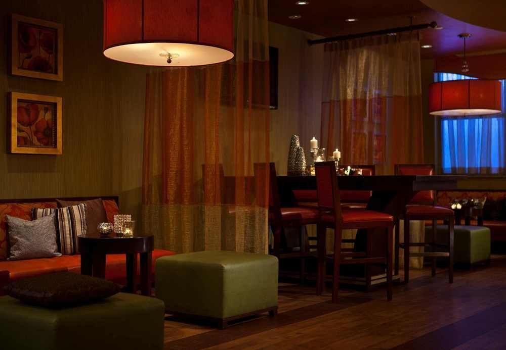 Hotel Wyndham Grand Downtown 4*