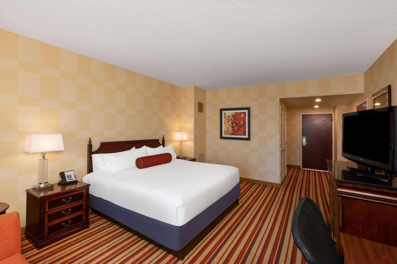 Hotel Wyndham Grand Downtown Oklahoma City