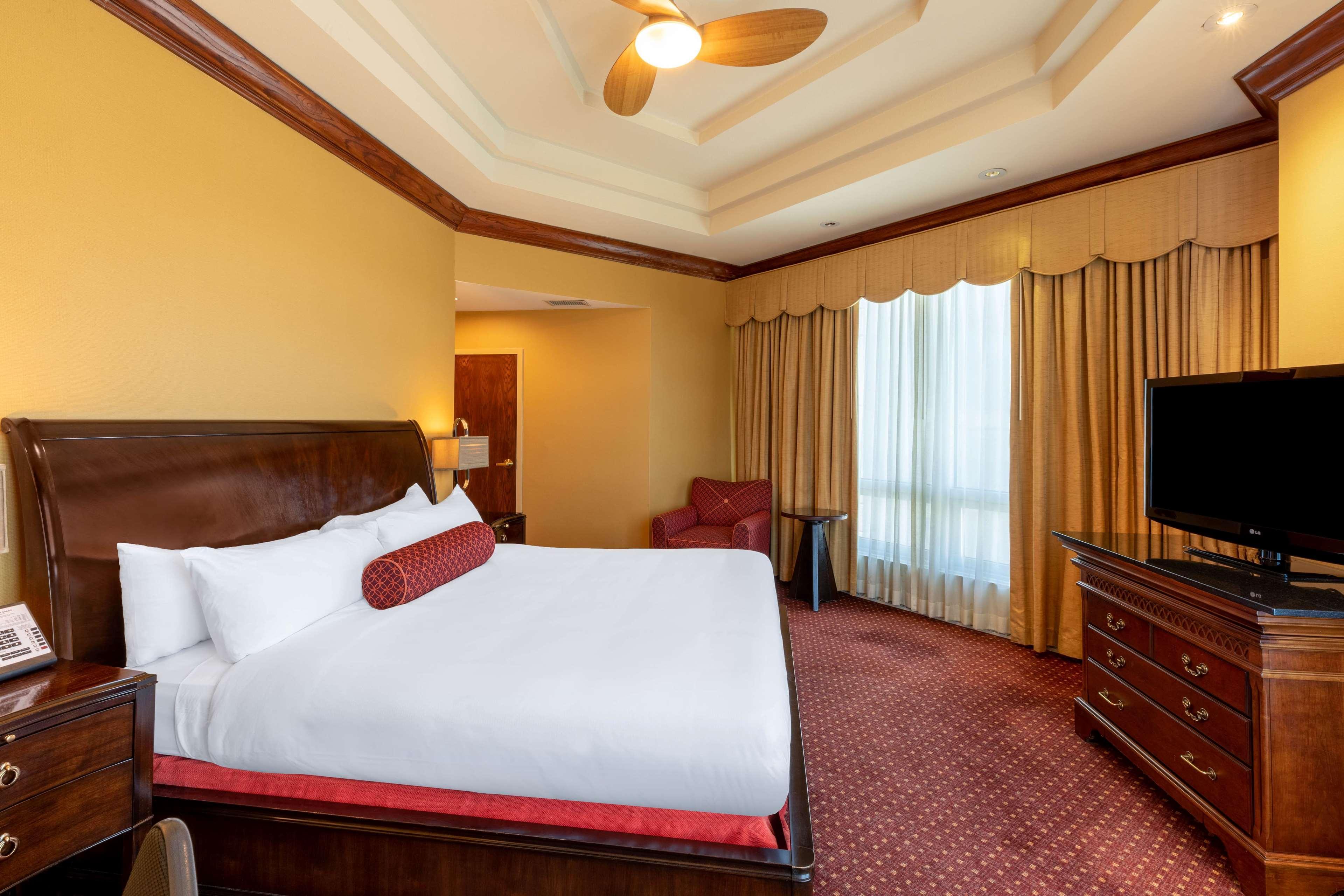 Wyndham Grand Downtown Hotel Oklahoma City