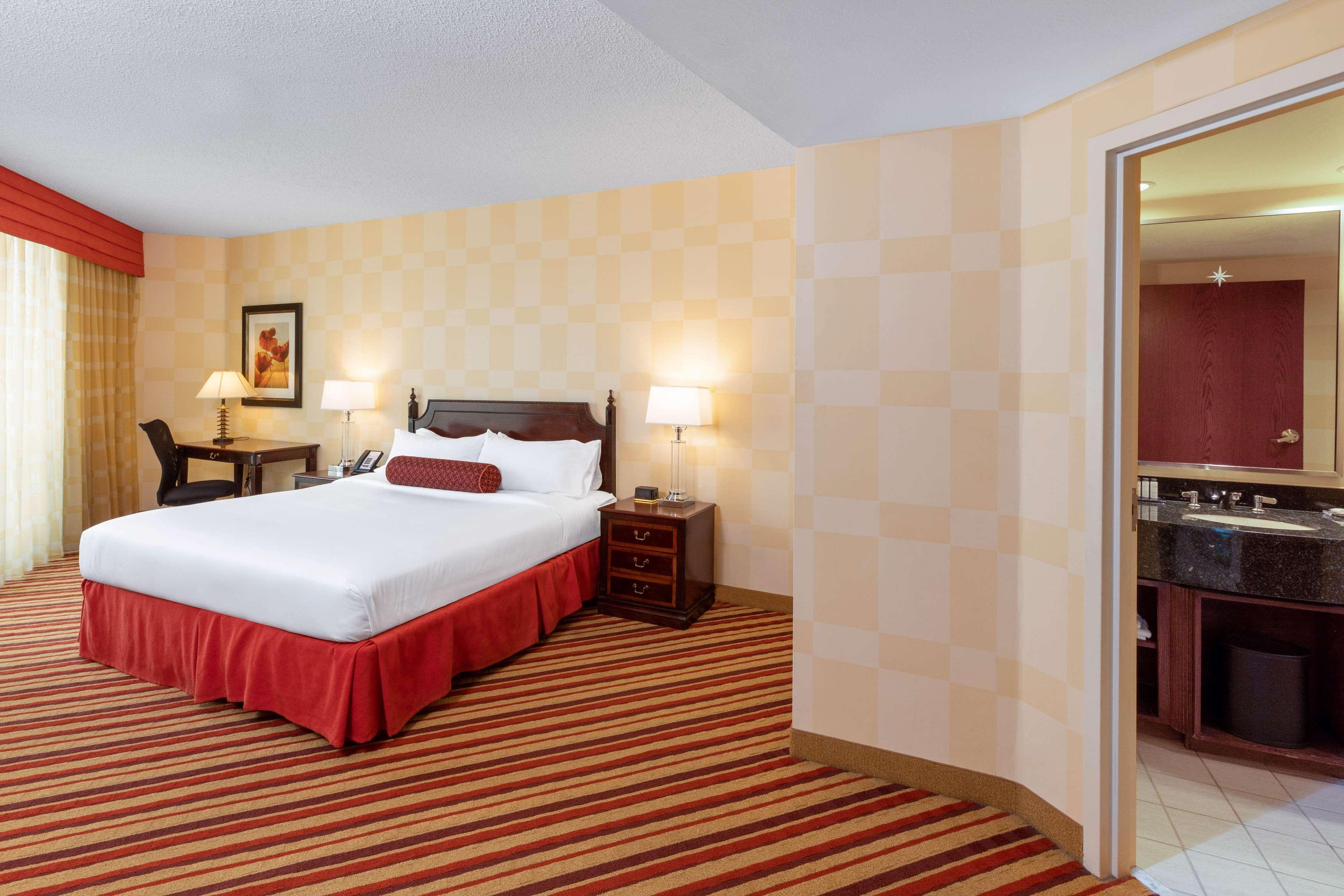 Wyndham Grand Downtown 4* Oklahoma City