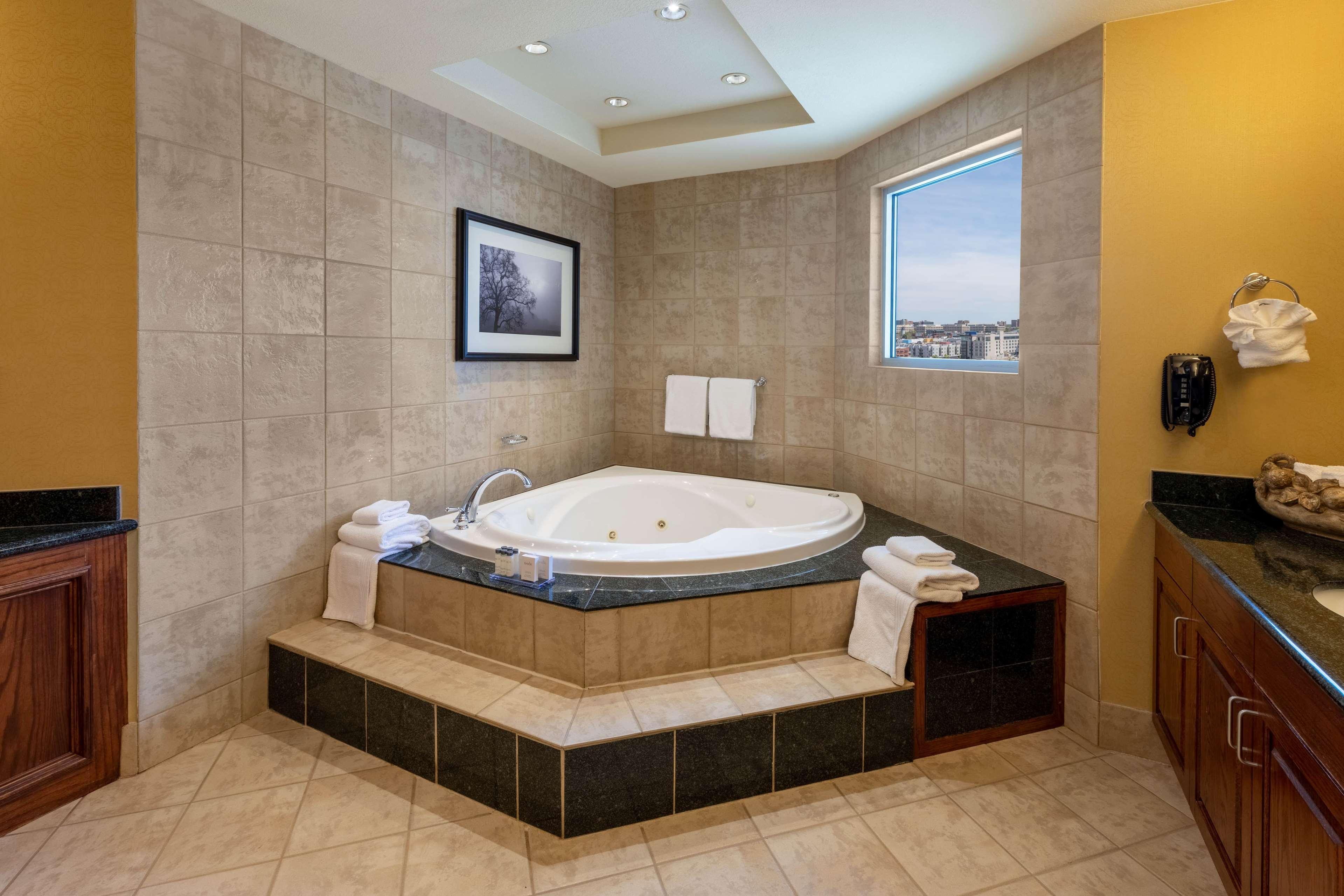 Wyndham Grand Downtown Hotel Oklahoma City